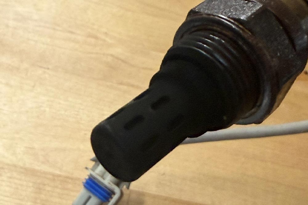 Why Replacing Your O₂ Sensor at 100,000 Miles Can Save You Thousands